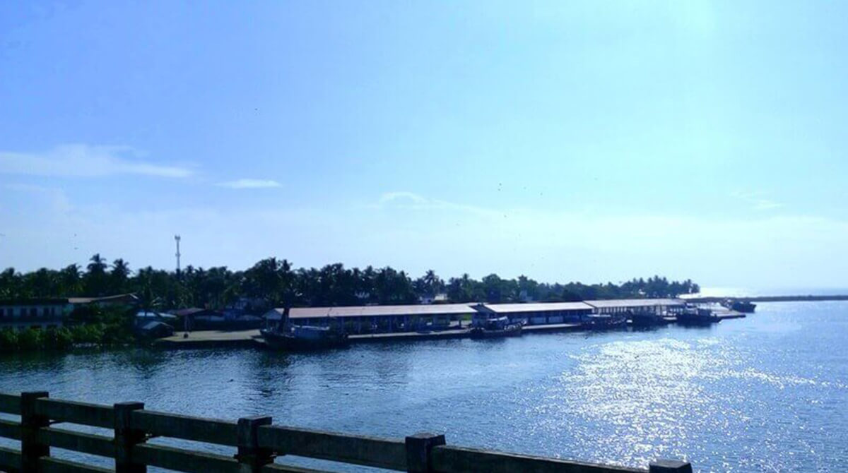 Neendakara Port