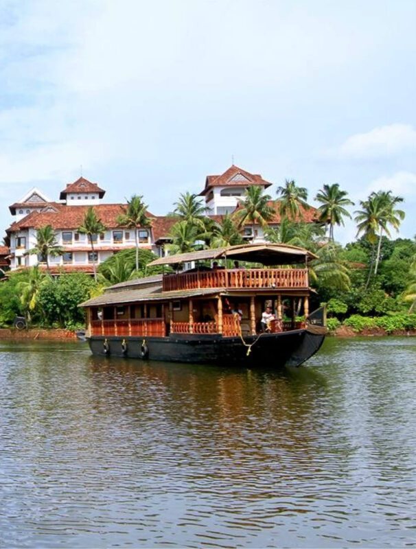 The Raviz Resorts in Kollam | The Leela Ashtamudi, A Raviz Hotel | Backwater ...