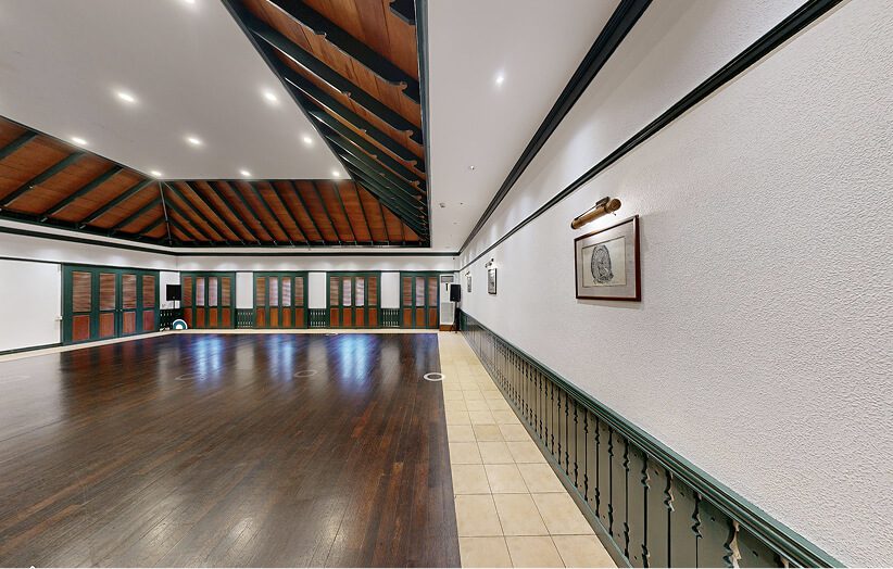 Conference Hall - Raviz Kadavu